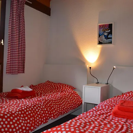 Chalet 6 Pers A Chatel, Proche Centre Et Remontees, Terrasse Et Equipements Modernes - Fr-1-676-135